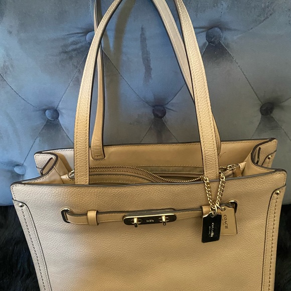 Coach Handbags - Coach tan shoulder purse
